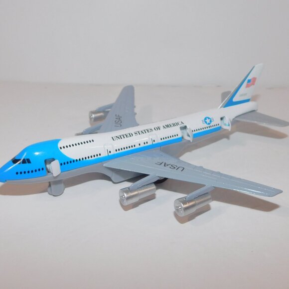 Lot of 6 Diecast Commercial Airplanes 1/300 Daron Realtoy Southwest WestJet AC - Picture 13 of 13